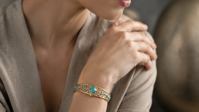 Exploring Mersa Habibi's Award-Winning Iran Bracelet: A New Era in Jewelry Design